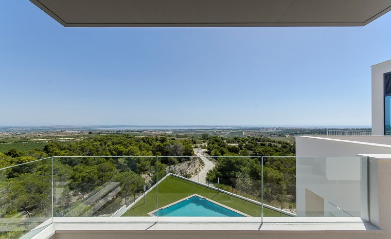 Nowa konstrukcja - Szeregowy - San Miguel de Salinas